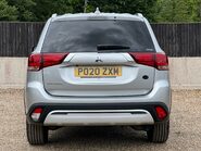 Mitsubishi Outlander EXCEED 8