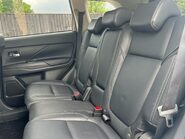 Mitsubishi Outlander EXCEED 9