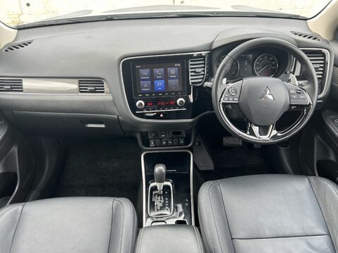 Mitsubishi Outlander EXCEED 10
