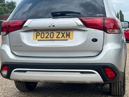 Mitsubishi Outlander EXCEED 17