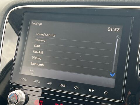 Mitsubishi Outlander EXCEED 21