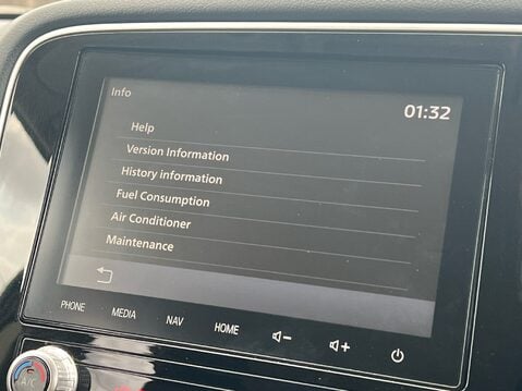 Mitsubishi Outlander EXCEED 23