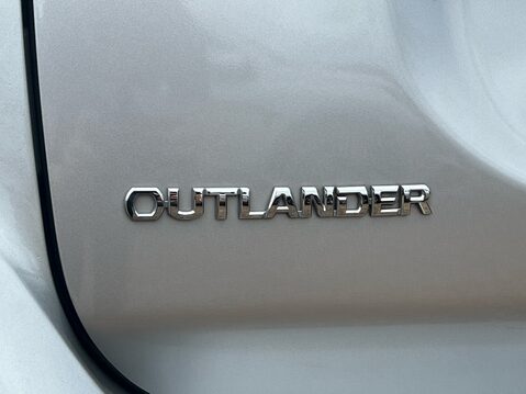 Mitsubishi Outlander EXCEED 40