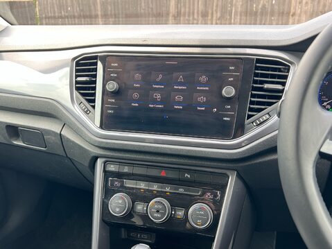 Volkswagen T-Roc SEL TSI EVO DSG 12