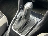 Volkswagen T-Roc SEL TSI EVO DSG 28