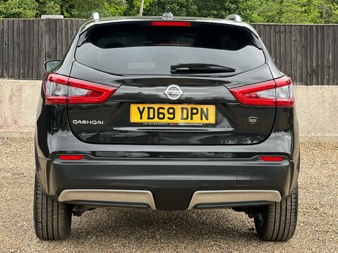 Nissan Qashqai DIG-T N-CONNECTA DCT 8