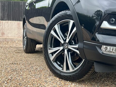 Nissan Qashqai DIG-T N-CONNECTA DCT 13