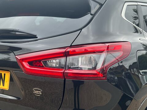 Nissan Qashqai DIG-T N-CONNECTA DCT 15