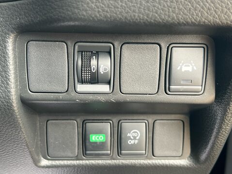 Nissan Qashqai DIG-T N-CONNECTA DCT 30