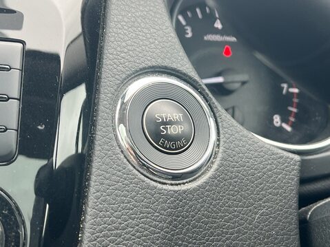 Nissan Qashqai DIG-T N-CONNECTA DCT 39