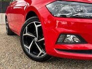 Volkswagen Polo BEATS TSI DSG 14