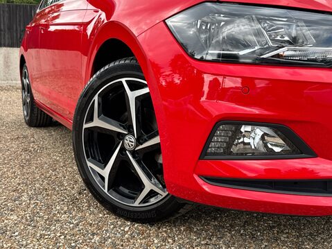Volkswagen Polo BEATS TSI DSG 14