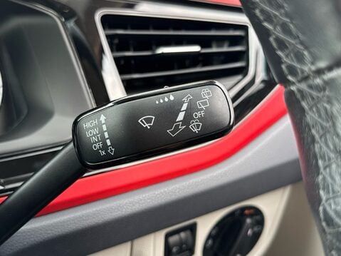 Volkswagen Polo BEATS TSI DSG 32