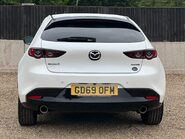Mazda 3 GT SPORT MHEV 8