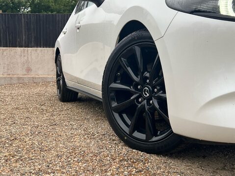 Mazda 3 GT SPORT MHEV 13