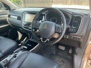 Mitsubishi Outlander EXCEED 3