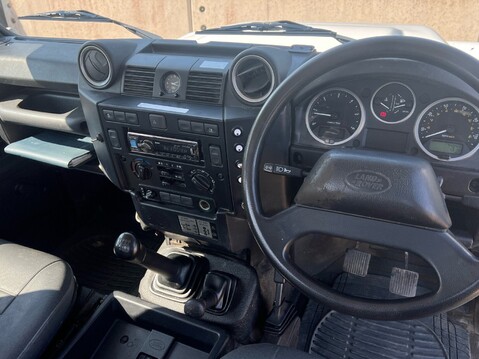 Land Rover Defender 130 TD C/C 10