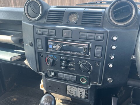 Land Rover Defender 130 TD C/C 12