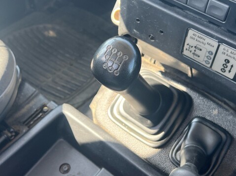 Land Rover Defender 130 TD C/C 23