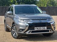 Mitsubishi Outlander EXCEED 1