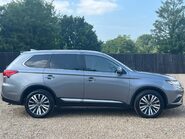 Mitsubishi Outlander EXCEED 5