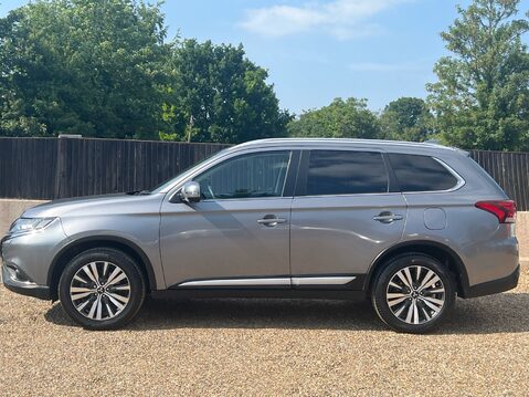 Mitsubishi Outlander EXCEED 6