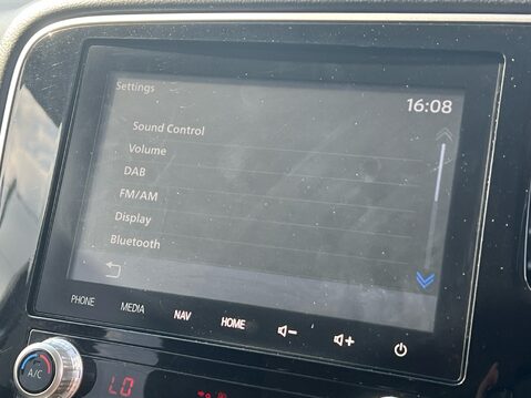 Mitsubishi Outlander EXCEED 20