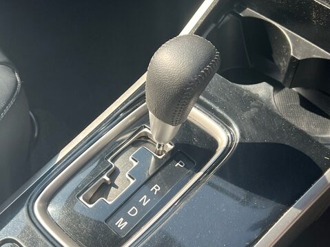 Mitsubishi Outlander EXCEED 26