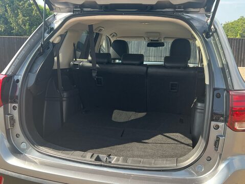 Mitsubishi Outlander EXCEED 34