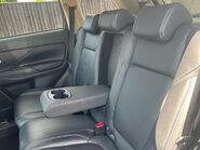 Mitsubishi Outlander EXCEED 35