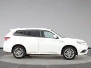 Mitsubishi Outlander PHEV DYNAMIC 3