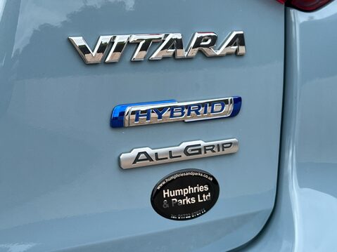 Suzuki Vitara SZ-T BOOSTERJET ALLGRIP MHEV 37