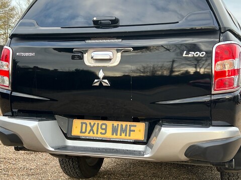 Mitsubishi L200 DI-D 4WD BARBARIAN DCB 17