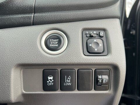 Mitsubishi L200 DI-D 4WD BARBARIAN DCB 28