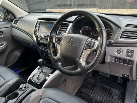 Mitsubishi L200 DI-D 4WD BARBARIAN DCB 30