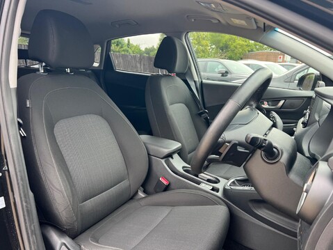 Hyundai KONA GDI PREMIUM 3