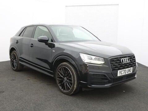 Audi Q2 TDI BLACK EDITION 1