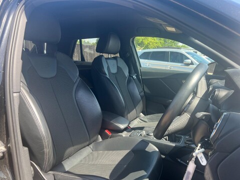 Audi Q2 TDI BLACK EDITION 4