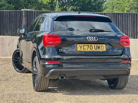 Audi Q2 TDI BLACK EDITION 2