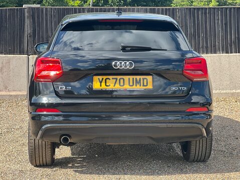 Audi Q2 TDI BLACK EDITION 8