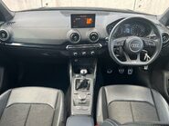 Audi Q2 TDI BLACK EDITION 10