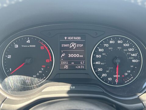 Audi Q2 TDI BLACK EDITION 11