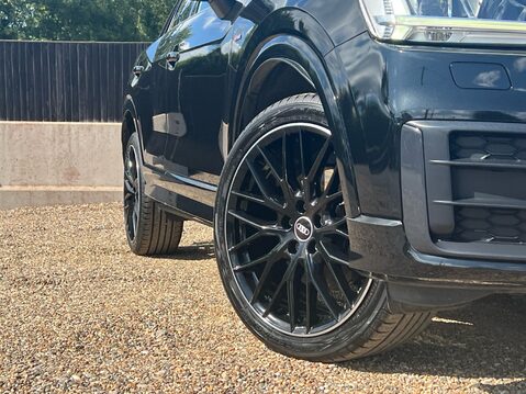 Audi Q2 TDI BLACK EDITION 13