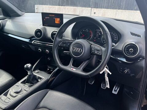 Audi Q2 TDI BLACK EDITION 34