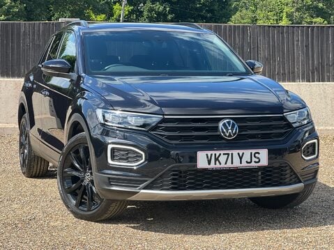 Volkswagen T-Roc BLACK EDITION TSI 1