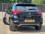 Volkswagen T-Roc BLACK EDITION TSI 2
