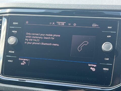 Volkswagen T-Roc BLACK EDITION TSI 21
