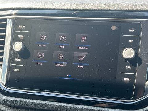 Volkswagen T-Roc BLACK EDITION TSI 24