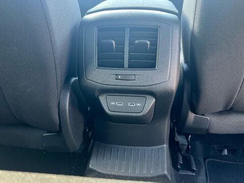 Volkswagen T-Roc BLACK EDITION TSI 35