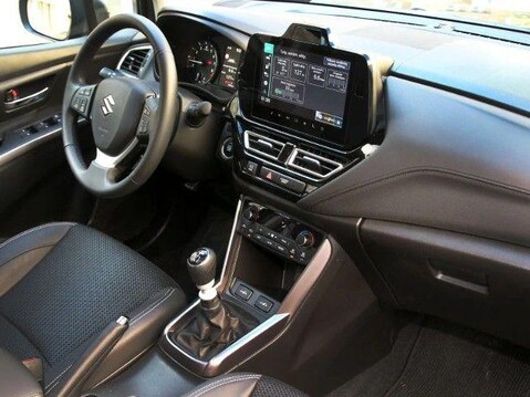 Suzuki S-Cross 1.4 BoosterJet Hybrid ULTRA 4